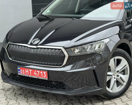 Черный Шкода Enyaq iV, объемом двигателя 0 л и пробегом 160 тыс. км за 18700 $, фото 12 на Automoto.ua