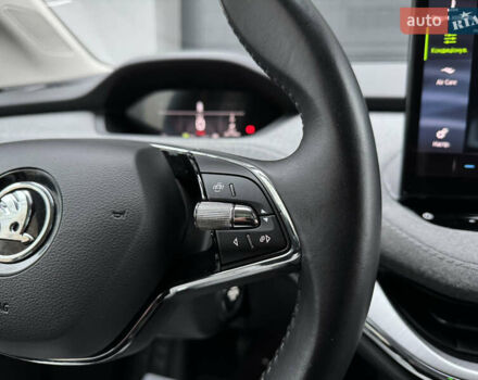 Черный Шкода Enyaq iV, объемом двигателя 0 л и пробегом 160 тыс. км за 18700 $, фото 70 на Automoto.ua