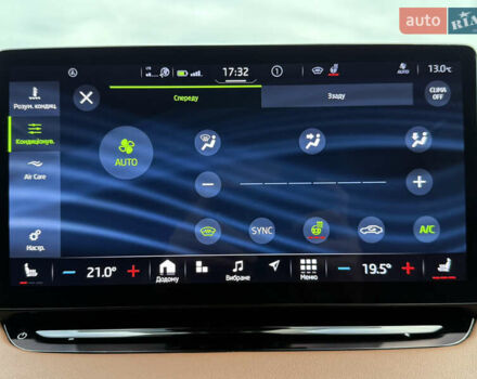 Черный Шкода Enyaq iV, объемом двигателя 0 л и пробегом 111 тыс. км за 27400 $, фото 79 на Automoto.ua