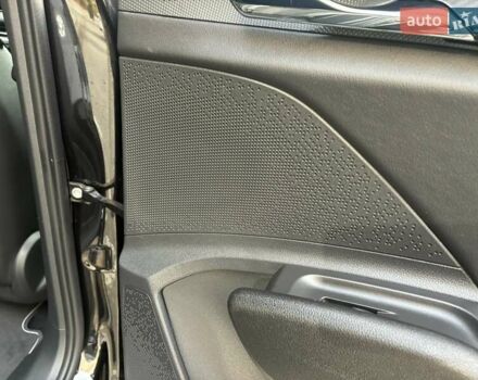 Черный Шкода Enyaq iV, объемом двигателя 0 л и пробегом 144 тыс. км за 26999 $, фото 73 на Automoto.ua