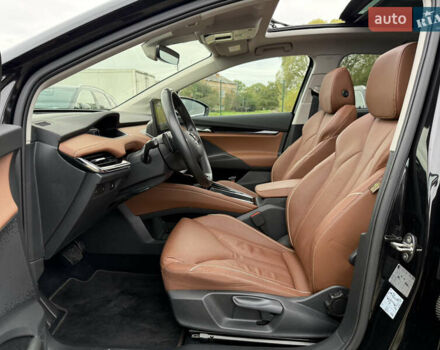 Черный Шкода Enyaq iV, объемом двигателя 0 л и пробегом 111 тыс. км за 28400 $, фото 38 на Automoto.ua