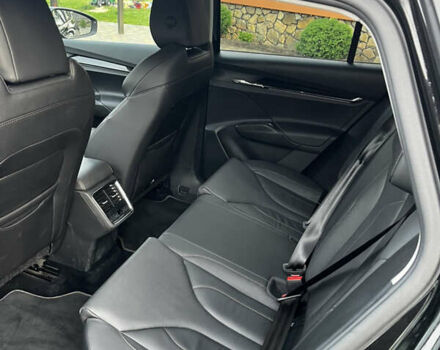 Чорний Шкода Enyaq iV, об'ємом двигуна 0 л та пробігом 70 тис. км за 27900 $, фото 11 на Automoto.ua