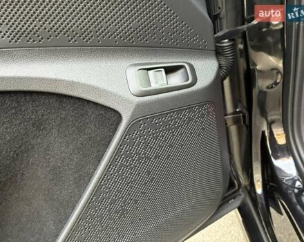 Черный Шкода Enyaq iV, объемом двигателя 0 л и пробегом 144 тыс. км за 26999 $, фото 111 на Automoto.ua