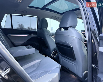 Черный Шкода Enyaq iV, объемом двигателя 0 л и пробегом 163 тыс. км за 24600 $, фото 11 на Automoto.ua