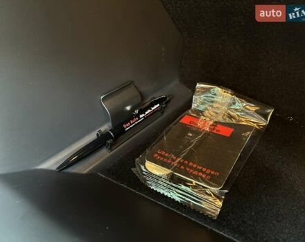 Черный Шкода Enyaq iV, объемом двигателя 0 л и пробегом 144 тыс. км за 26999 $, фото 132 на Automoto.ua