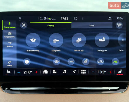 Черный Шкода Enyaq iV, объемом двигателя 0 л и пробегом 111 тыс. км за 28400 $, фото 77 на Automoto.ua