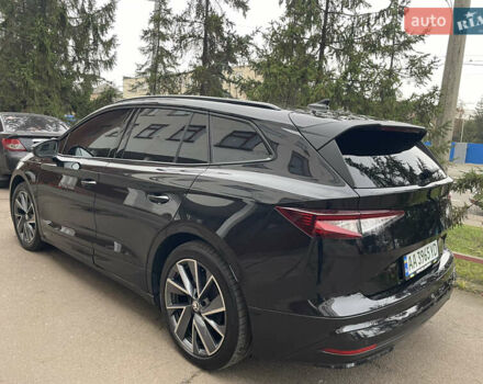 Черный Шкода Enyaq iV, объемом двигателя 0 л и пробегом 28 тыс. км за 38900 $, фото 3 на Automoto.ua