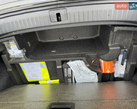 Черный Шкода Enyaq iV, объемом двигателя 0 л и пробегом 10 тыс. км за 33900 $, фото 37 на Automoto.ua