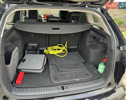 Черный Шкода Enyaq iV, объемом двигателя 0 л и пробегом 10 тыс. км за 33900 $, фото 11 на Automoto.ua