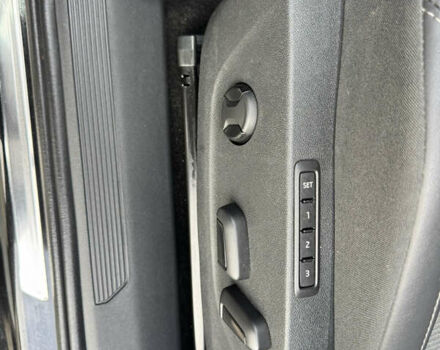 Черный Шкода Enyaq iV, объемом двигателя 0 л и пробегом 10 тыс. км за 33900 $, фото 29 на Automoto.ua