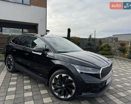 Черный Шкода Enyaq iV, объемом двигателя 0 л и пробегом 10 тыс. км за 33900 $, фото 23 на Automoto.ua