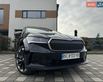 Черный Шкода Enyaq iV, объемом двигателя 0 л и пробегом 10 тыс. км за 33900 $, фото 28 на Automoto.ua