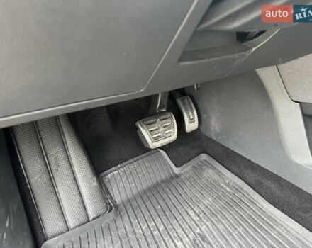 Черный Шкода Enyaq iV, объемом двигателя 0 л и пробегом 10 тыс. км за 33900 $, фото 38 на Automoto.ua