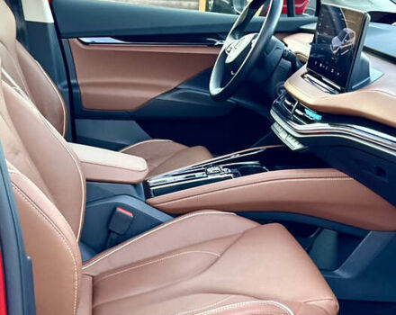 Красный Шкода Enyaq iV, объемом двигателя 0 л и пробегом 35 тыс. км за 23995 $, фото 97 на Automoto.ua