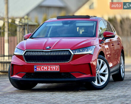 Красный Шкода Enyaq iV, объемом двигателя 0 л и пробегом 35 тыс. км за 23995 $, фото 4 на Automoto.ua