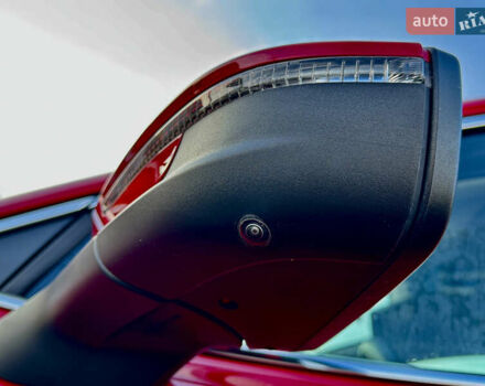 Красный Шкода Enyaq iV, объемом двигателя 0 л и пробегом 35 тыс. км за 23995 $, фото 12 на Automoto.ua