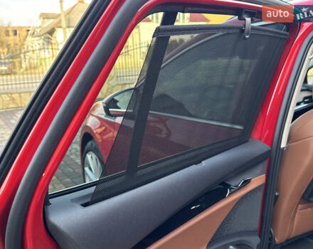 Красный Шкода Enyaq iV, объемом двигателя 0 л и пробегом 35 тыс. км за 23995 $, фото 58 на Automoto.ua