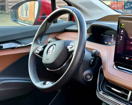 Красный Шкода Enyaq iV, объемом двигателя 0 л и пробегом 35 тыс. км за 23995 $, фото 99 на Automoto.ua