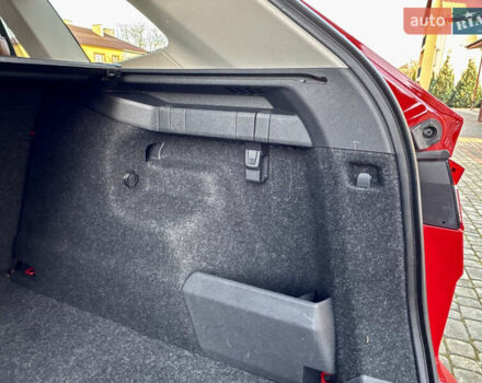 Красный Шкода Enyaq iV, объемом двигателя 0 л и пробегом 35 тыс. км за 23995 $, фото 146 на Automoto.ua