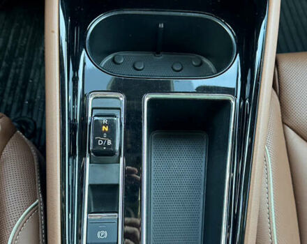 Красный Шкода Enyaq iV, объемом двигателя 0 л и пробегом 35 тыс. км за 23995 $, фото 116 на Automoto.ua