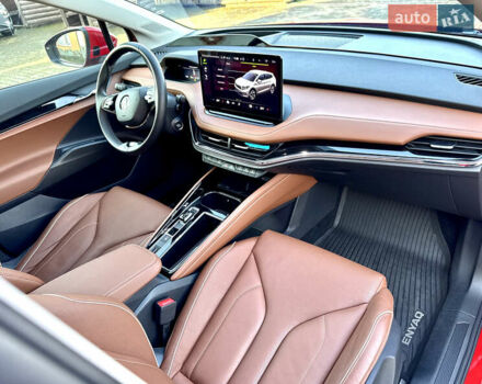 Красный Шкода Enyaq iV, объемом двигателя 0 л и пробегом 35 тыс. км за 23995 $, фото 98 на Automoto.ua