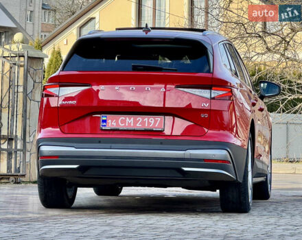 Красный Шкода Enyaq iV, объемом двигателя 0 л и пробегом 35 тыс. км за 23995 $, фото 24 на Automoto.ua