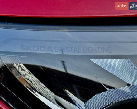 Красный Шкода Enyaq iV, объемом двигателя 0 л и пробегом 35 тыс. км за 23995 $, фото 10 на Automoto.ua