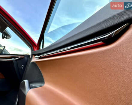 Красный Шкода Enyaq iV, объемом двигателя 0 л и пробегом 35 тыс. км за 23995 $, фото 101 на Automoto.ua