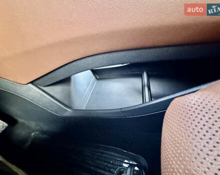 Красный Шкода Enyaq iV, объемом двигателя 0 л и пробегом 35 тыс. км за 23995 $, фото 118 на Automoto.ua