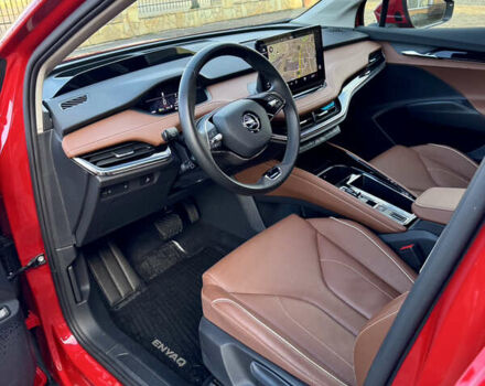 Красный Шкода Enyaq iV, объемом двигателя 0 л и пробегом 35 тыс. км за 23995 $, фото 161 на Automoto.ua