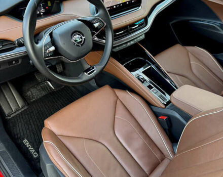 Красный Шкода Enyaq iV, объемом двигателя 0 л и пробегом 35 тыс. км за 23995 $, фото 162 на Automoto.ua