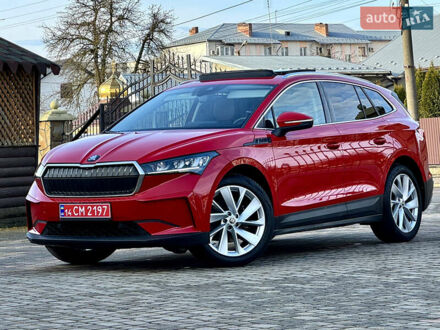 Красный Шкода Enyaq iV, объемом двигателя 0 л и пробегом 35 тыс. км за 23995 $, фото 1 на Automoto.ua