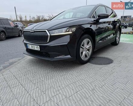 Шкода Enyaq iV, объемом двигателя 0 л и пробегом 52 тыс. км за 27500 $, фото 2 на Automoto.ua