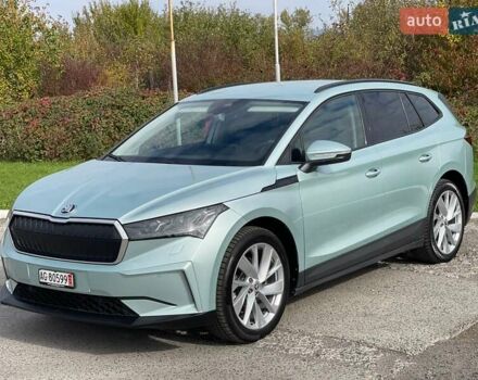 Серый Шкода Enyaq iV, объемом двигателя 0 л и пробегом 34 тыс. км за 22990 $, фото 2 на Automoto.ua