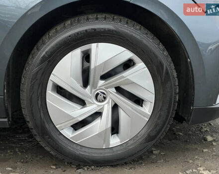 Серый Шкода Enyaq iV, объемом двигателя 0 л и пробегом 65 тыс. км за 22000 $, фото 22 на Automoto.ua