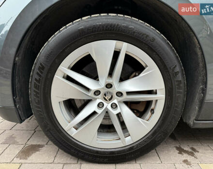 Серый Шкода Enyaq iV, объемом двигателя 0 л и пробегом 190 тыс. км за 21600 $, фото 95 на Automoto.ua