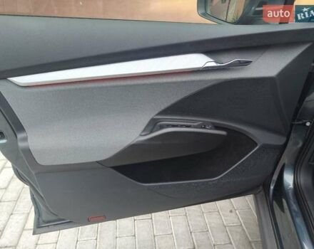 Серый Шкода Enyaq iV, объемом двигателя 0 л и пробегом 256 тыс. км за 20900 $, фото 9 на Automoto.ua