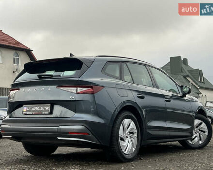 Серый Шкода Enyaq iV, объемом двигателя 0 л и пробегом 65 тыс. км за 22000 $, фото 7 на Automoto.ua