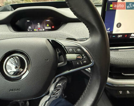 Серый Шкода Enyaq iV, объемом двигателя 0 л и пробегом 190 тыс. км за 21600 $, фото 37 на Automoto.ua