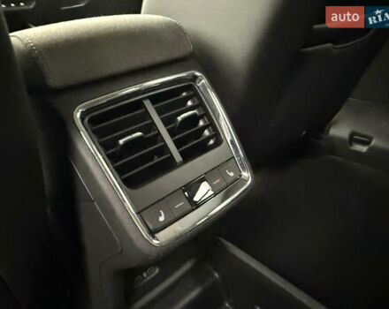 Серый Шкода Enyaq iV, объемом двигателя 0 л и пробегом 190 тыс. км за 21600 $, фото 69 на Automoto.ua