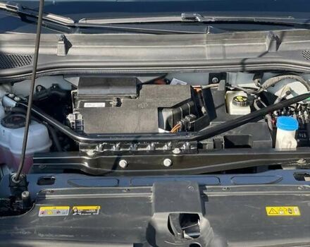 Серый Шкода Enyaq iV, объемом двигателя 0 л и пробегом 118 тыс. км за 21499 $, фото 24 на Automoto.ua