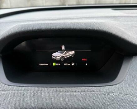 Серый Шкода Enyaq iV, объемом двигателя 0 л и пробегом 189 тыс. км за 19999 $, фото 25 на Automoto.ua