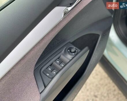 Серый Шкода Enyaq iV, объемом двигателя 0 л и пробегом 34 тыс. км за 22990 $, фото 18 на Automoto.ua