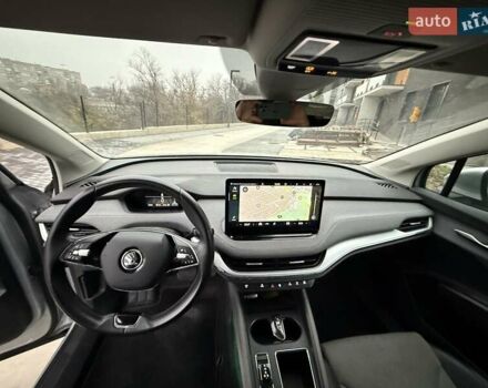 Серый Шкода Enyaq iV, объемом двигателя 0 л и пробегом 189 тыс. км за 19999 $, фото 20 на Automoto.ua