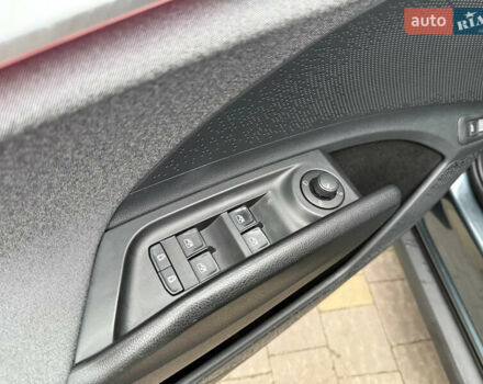 Серый Шкода Enyaq iV, объемом двигателя 0 л и пробегом 190 тыс. км за 21600 $, фото 24 на Automoto.ua