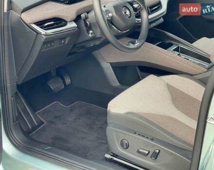 Серый Шкода Enyaq iV, объемом двигателя 0 л и пробегом 34 тыс. км за 22990 $, фото 20 на Automoto.ua