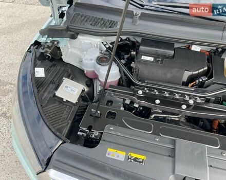 Серый Шкода Enyaq iV, объемом двигателя 0 л и пробегом 34 тыс. км за 22990 $, фото 53 на Automoto.ua