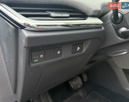 Серый Шкода Enyaq iV, объемом двигателя 0 л и пробегом 190 тыс. км за 21600 $, фото 31 на Automoto.ua