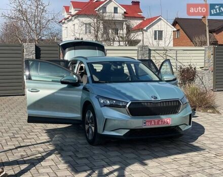 Серый Шкода Enyaq iV, объемом двигателя 0 л и пробегом 118 тыс. км за 21499 $, фото 2 на Automoto.ua
