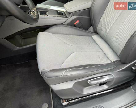 Серый Шкода Enyaq iV, объемом двигателя 0 л и пробегом 190 тыс. км за 21600 $, фото 29 на Automoto.ua